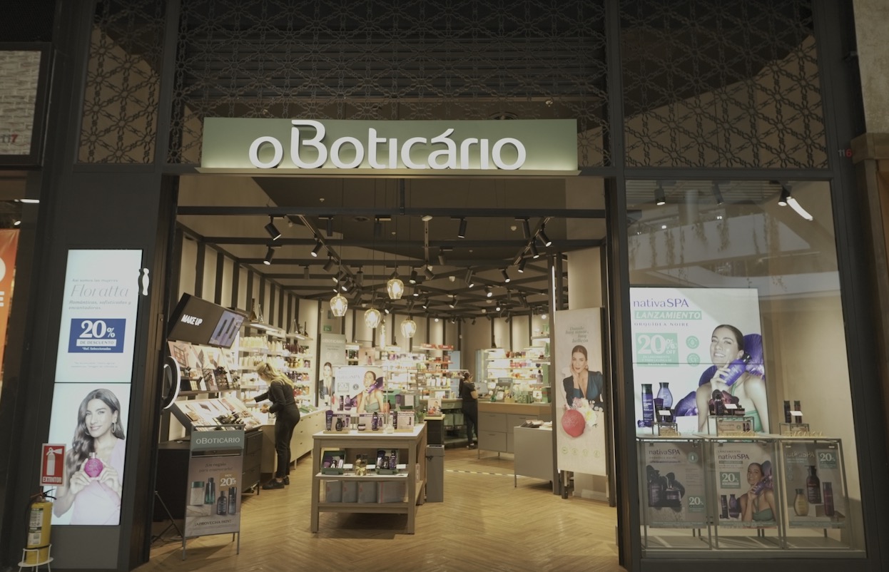 O Boticario tienda de productos de belleza Envigado