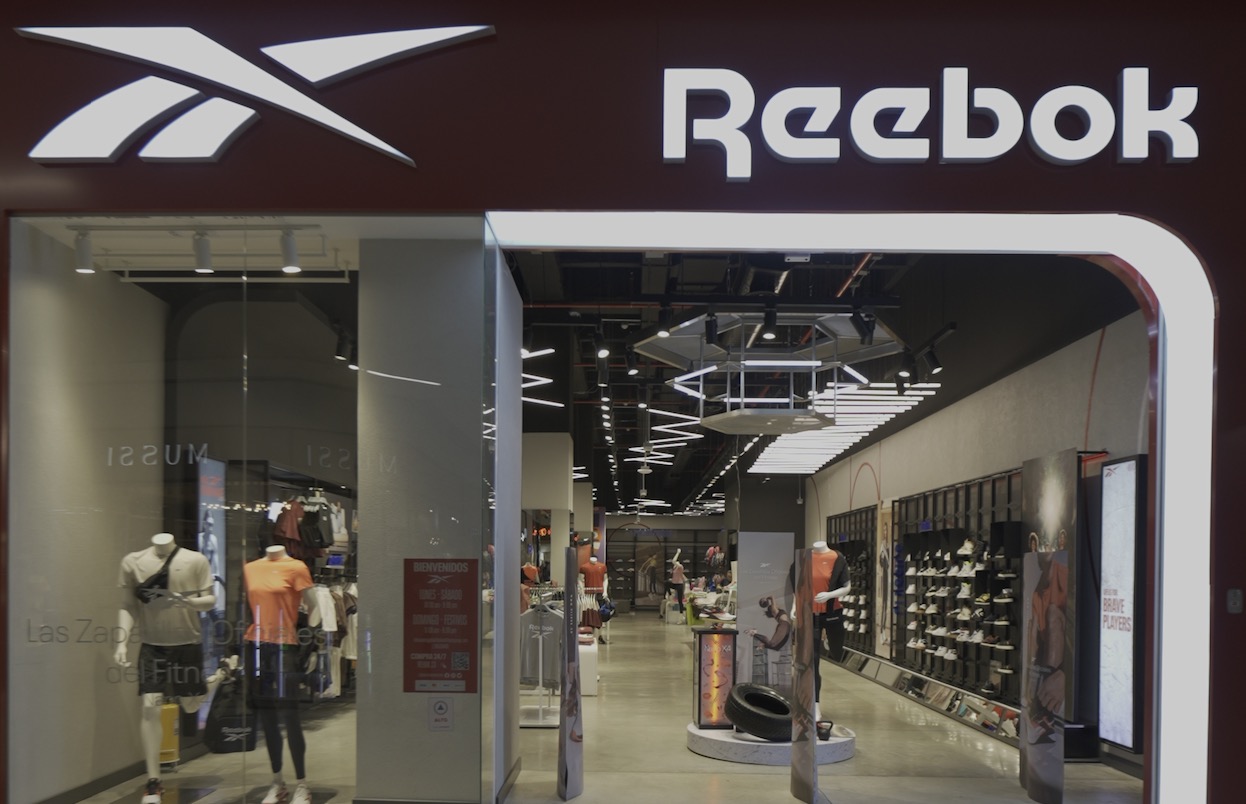 reebok tienda de tenis en envigado