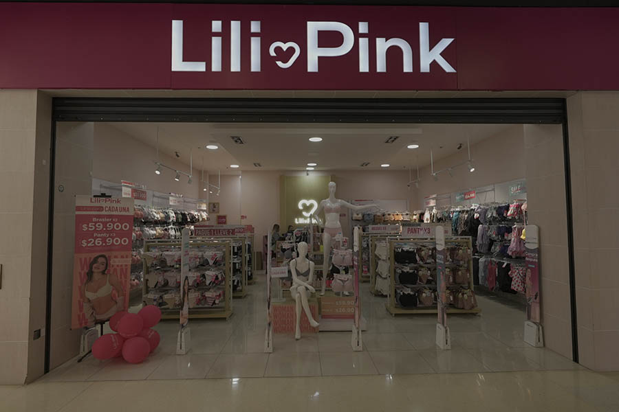 Lili_Pink_La_Ceja